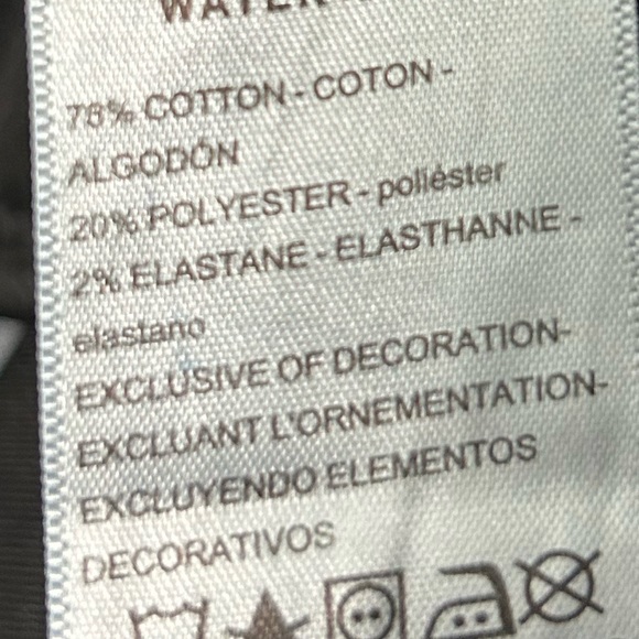 NWT Signature by Levi Strauss Pull On Denim Shorts Size 20 - Picture 8 of 10